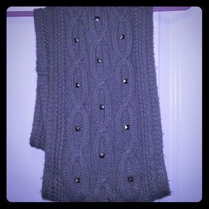 Studded scarf